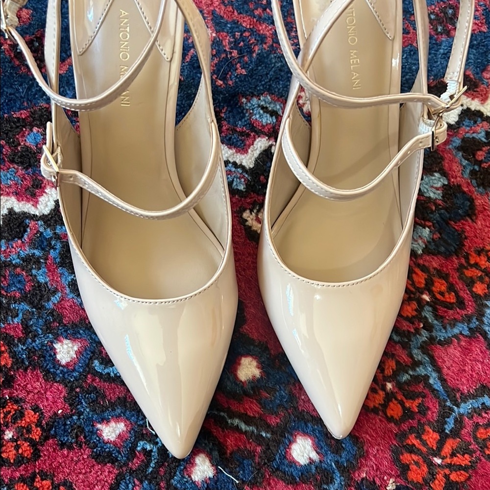 Antonio Melani Perianne Cream Heels